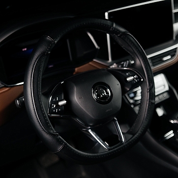 Оплетка на руль каркасная Кожа полиуретан Lord Autofashion (7415 Чёрный M) БЕЗ КОРОБКИ