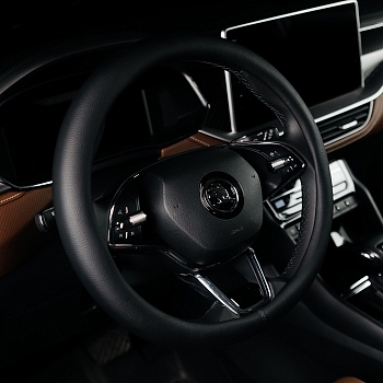 Оплетка на руль каркасная Кожа полиуретан Lord Autofashion (8398 Чёрный М)