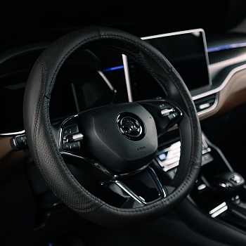 Оплетка на руль каркасная Кожа Lord Autofashion (3820 Чёрный M)