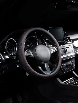 Оплетка на руль каркасная Кожа микрофибра Lord Autofashion (9366 Чёрный/Красная строчка M)